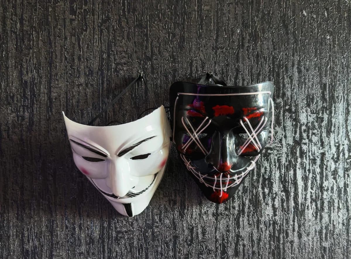 Атмосферный декор в кальян-баре THE KOT
